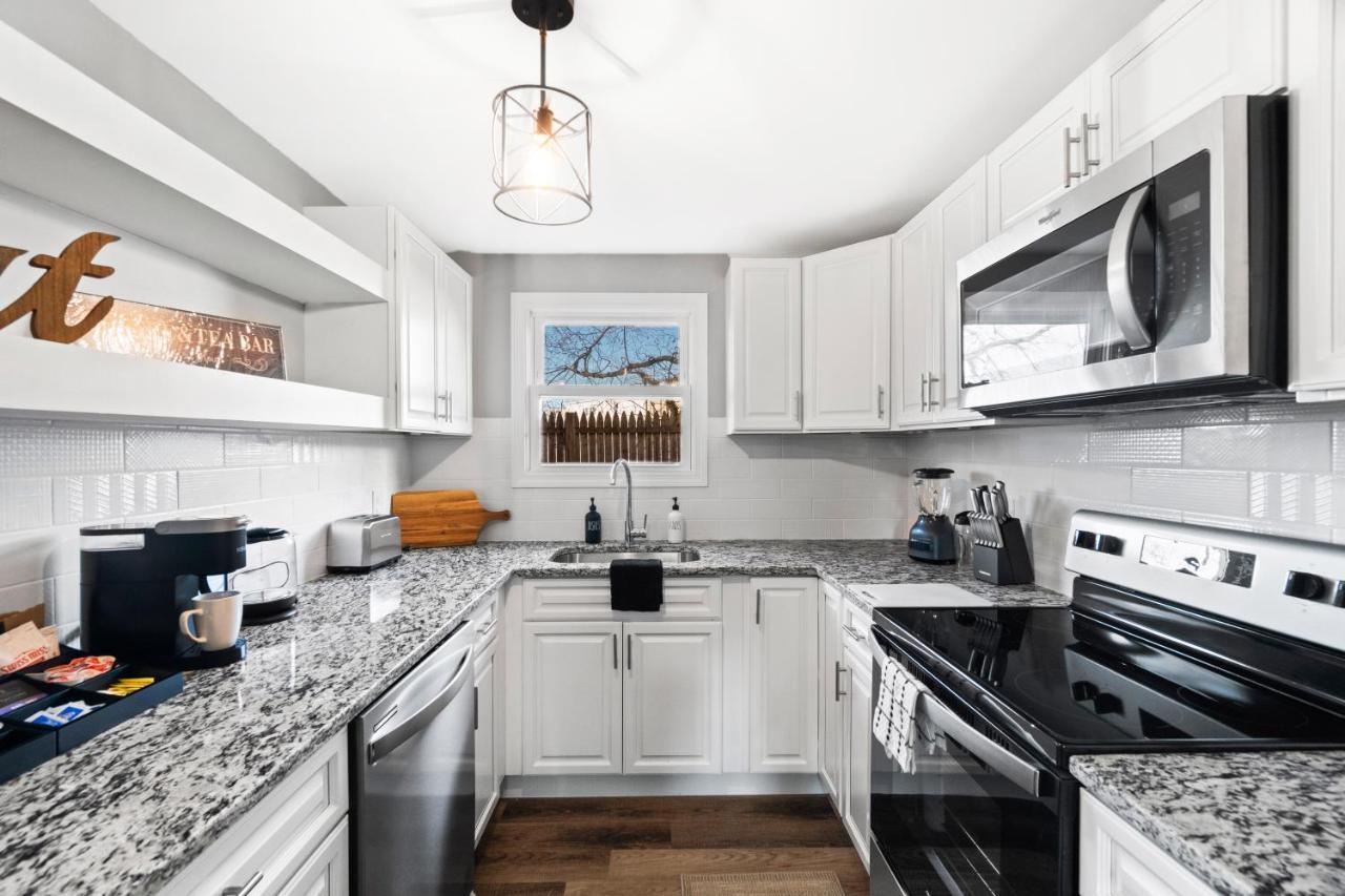 Lovely 3 Bedroom Colonial Home Μιντλτάουν Εξωτερικό φωτογραφία