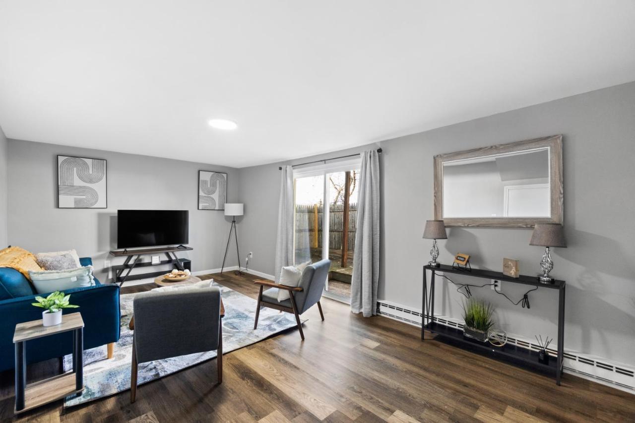 Lovely 3 Bedroom Colonial Home Μιντλτάουν Εξωτερικό φωτογραφία