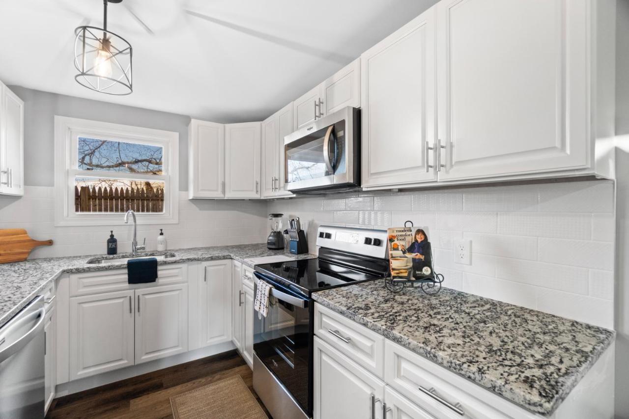 Lovely 3 Bedroom Colonial Home Μιντλτάουν Εξωτερικό φωτογραφία